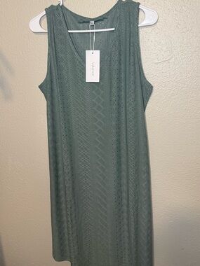 Sleeveless Eyelet Midi Dress — Sage Green size XL